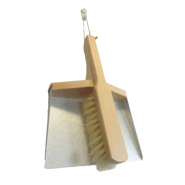 Dustpan & Brush Set - Voyage Fair Trade